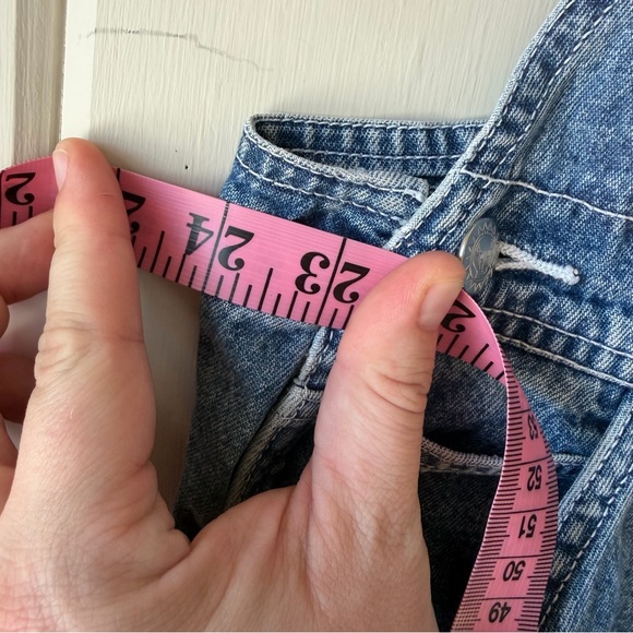 Vintage Warner Bros. Disney Blue Denim with Tweety Bird Embroidery, Size 22/24W - Picture 4 of 5